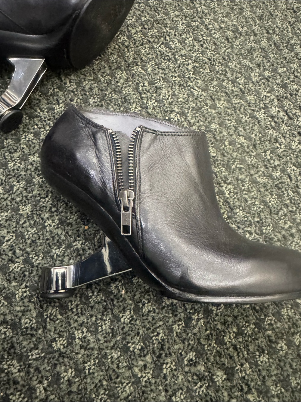 United Nude Black Leather Ankle Zip Heeled Boot - Picture 3 of 5
